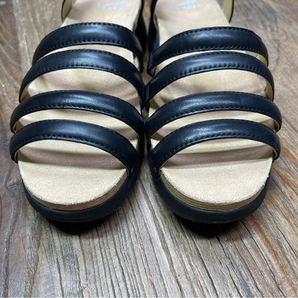New ~ Dansko Roxie Nappa Sandal Size 40 EU ~ (9.5 -10) US